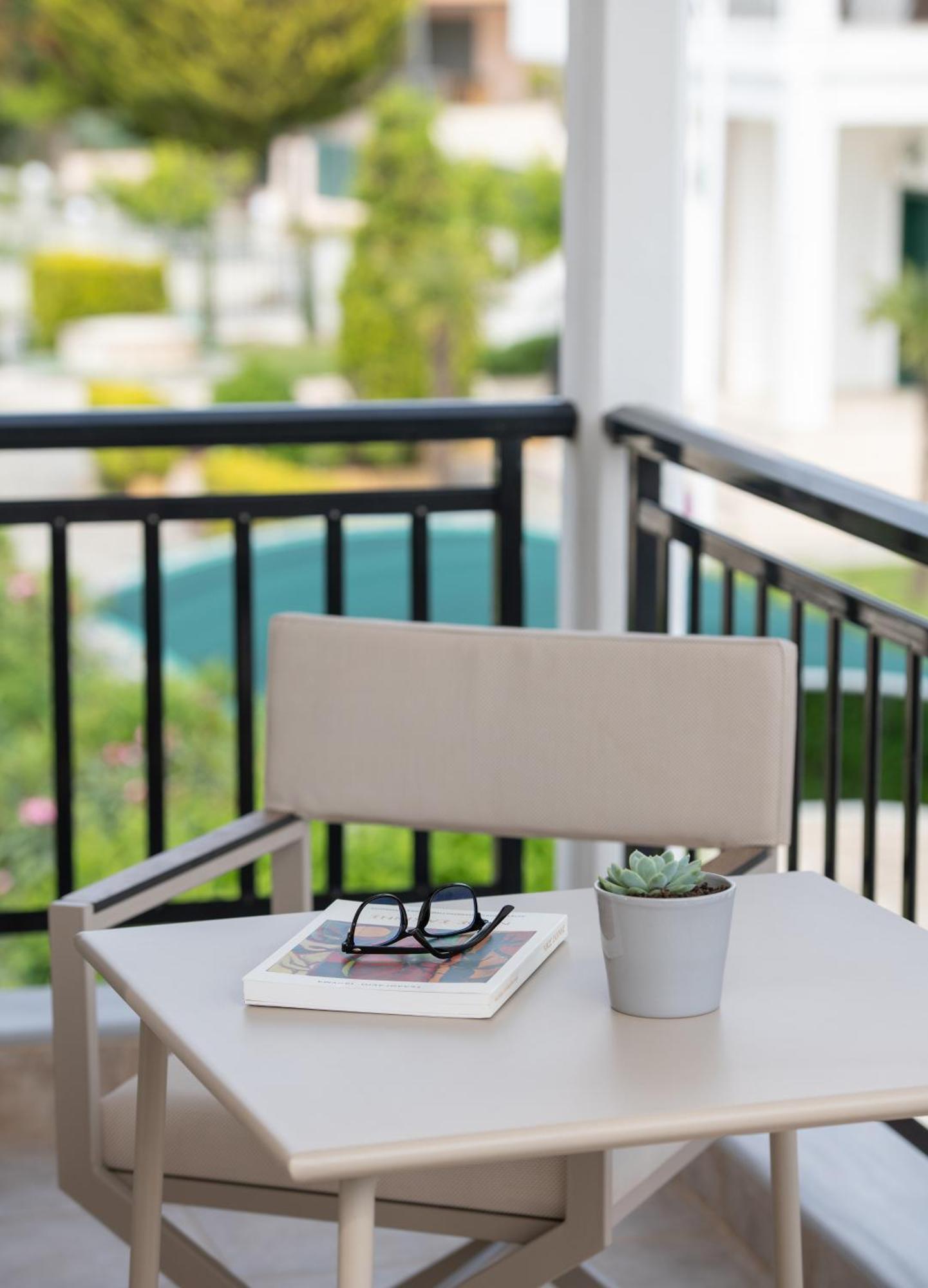 Assano Seafront Luxury Appartement Nikiti  Buitenkant foto