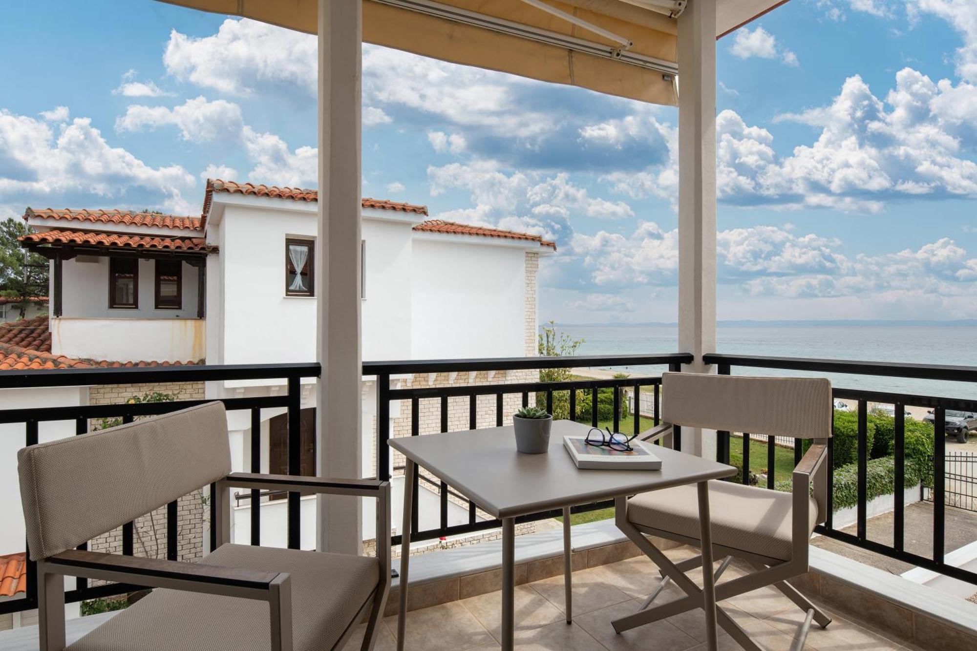 Assano Seafront Luxury Appartement Nikiti  Buitenkant foto