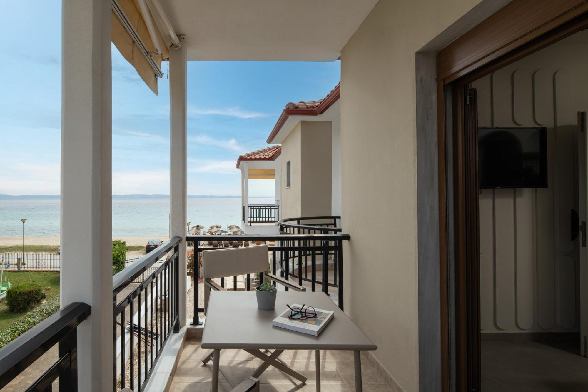 Assano Seafront Luxury Appartement Nikiti  Buitenkant foto