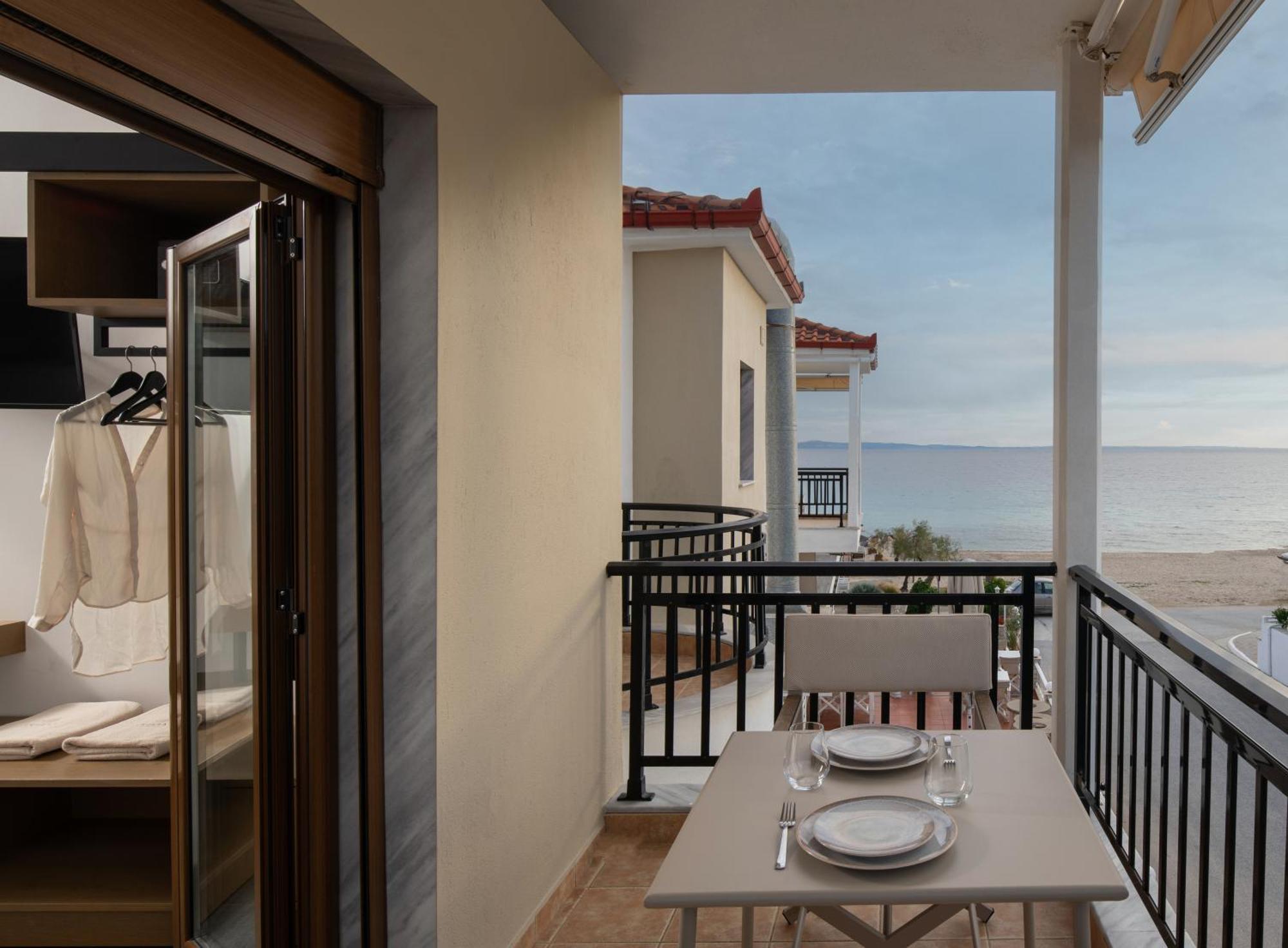Assano Seafront Luxury Appartement Nikiti  Buitenkant foto