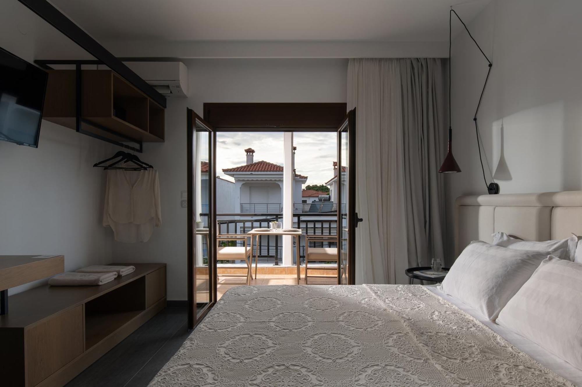 Assano Seafront Luxury Appartement Nikiti  Buitenkant foto